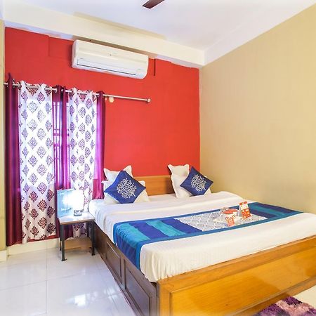 Breeze Hotel Siliguri Exteriör bild