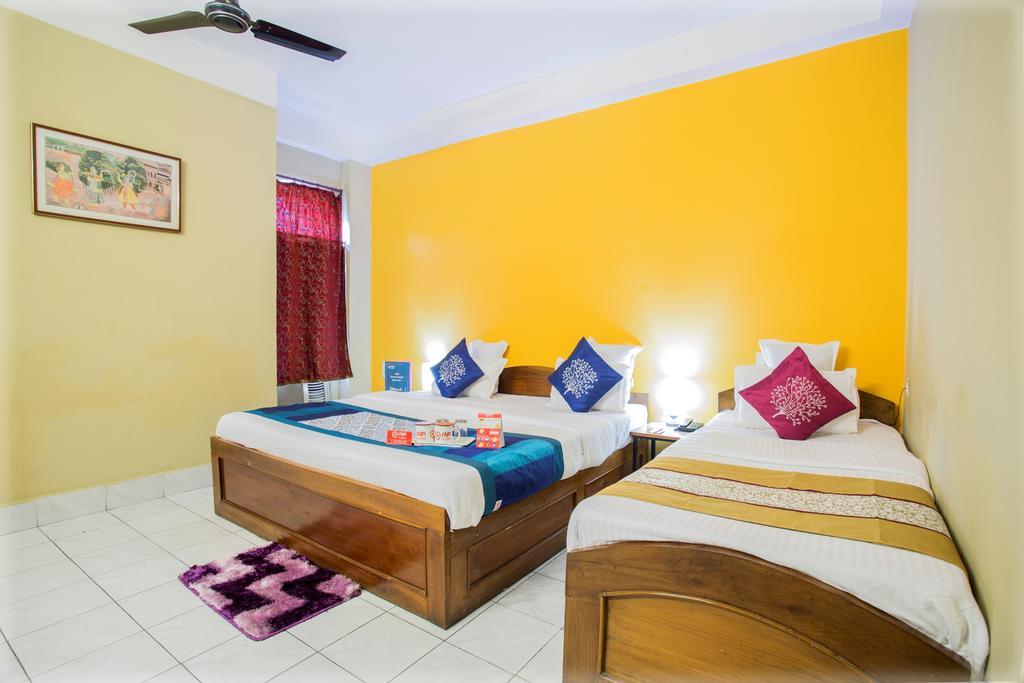 Breeze Hotel Siliguri Exteriör bild