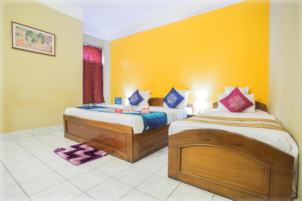 Breeze Hotel Siliguri Exteriör bild