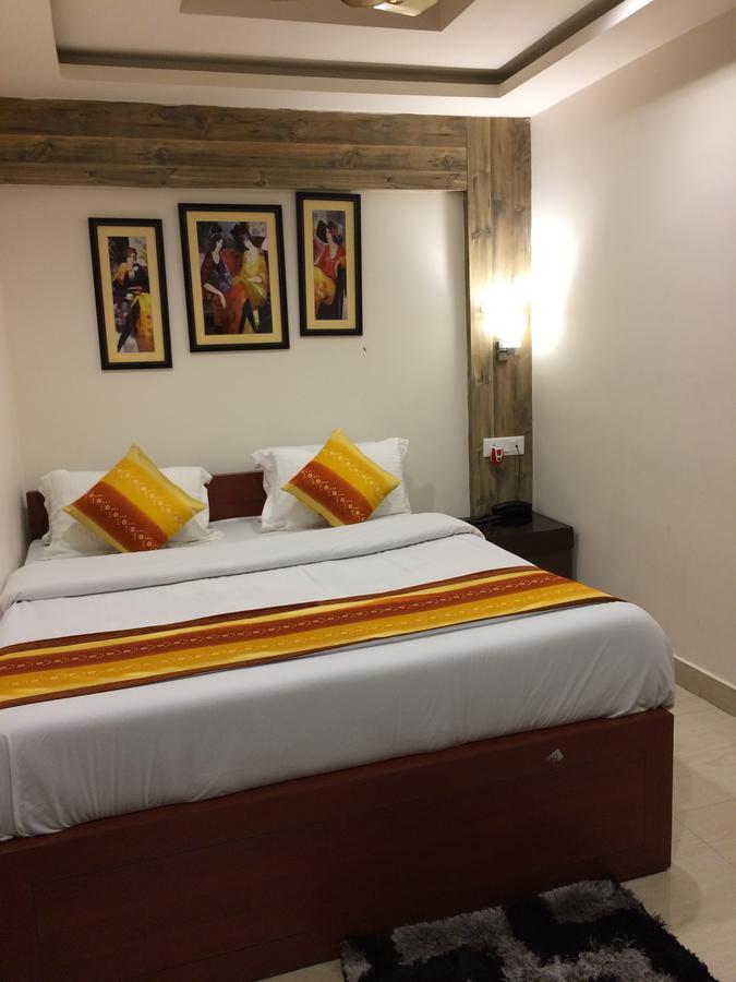 Breeze Hotel Siliguri Exteriör bild