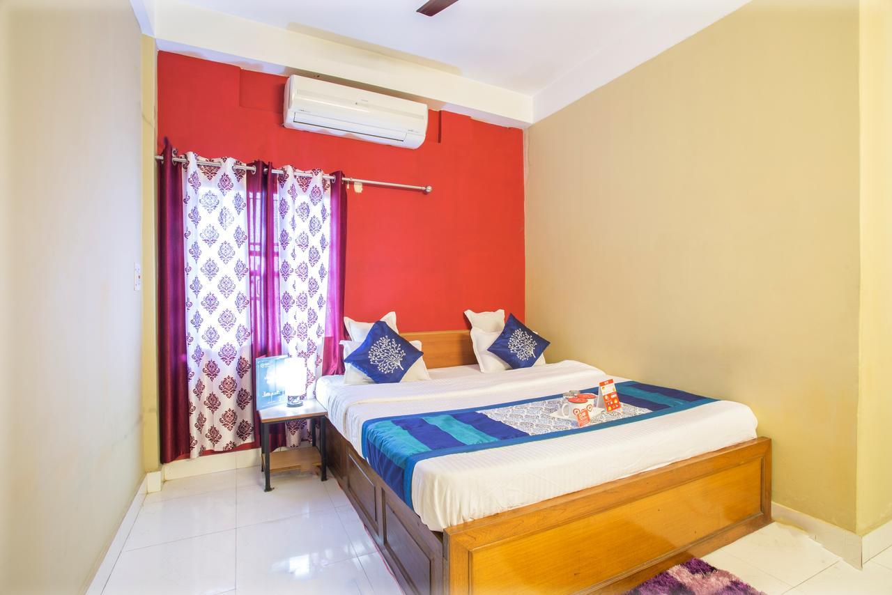 Breeze Hotel Siliguri Exteriör bild